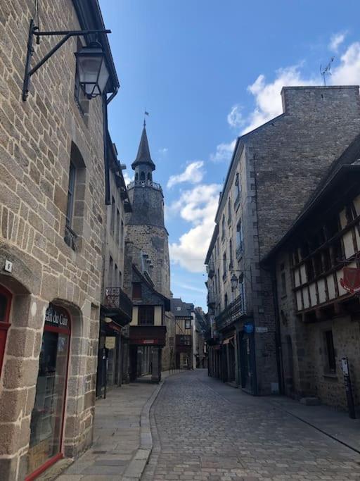 Appartement En Plein Coeur Historique De Dinan Buitenkant foto